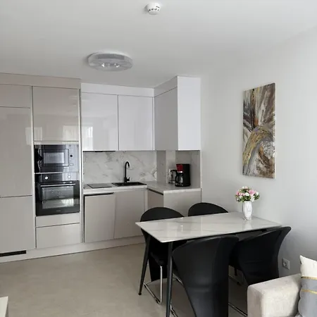 Premium Polarstar Luxury 150 M Zum Pool 1 Balkon Meeresblick Google Tv Bis Zu 4 Personen * Sveti Vlas