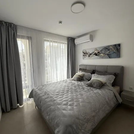 Premium Polarstar Luxury 150 M Zum Pool 1 Balkon Meeresblick Google Tv Bis Zu 4 Personen