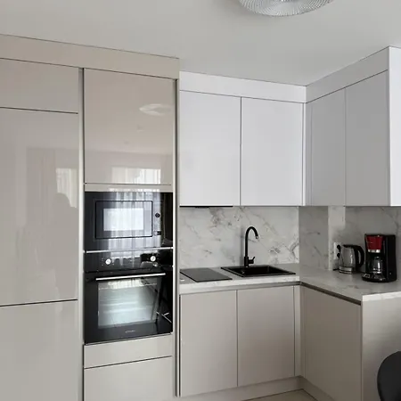 Premium Polarstar Luxury 150 M Zum Pool 1 Balkon Meeresblick Google Tv Bis Zu 4 Personen Apartment *