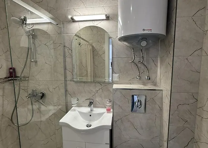 Premium Polarstar Luxury 150 M Zum Pool 1 Balkon Meeresblick Google Tv Bis Zu 4 Personen * סבטי ולאס