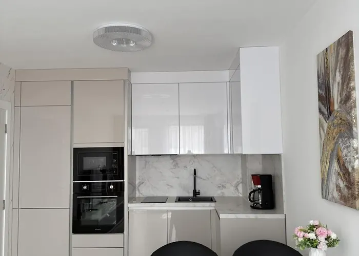 Premium Polarstar Luxury 150 M Zum Pool 1 Balkon Meeresblick Google Tv Bis Zu 4 Personen סבטי ולאס